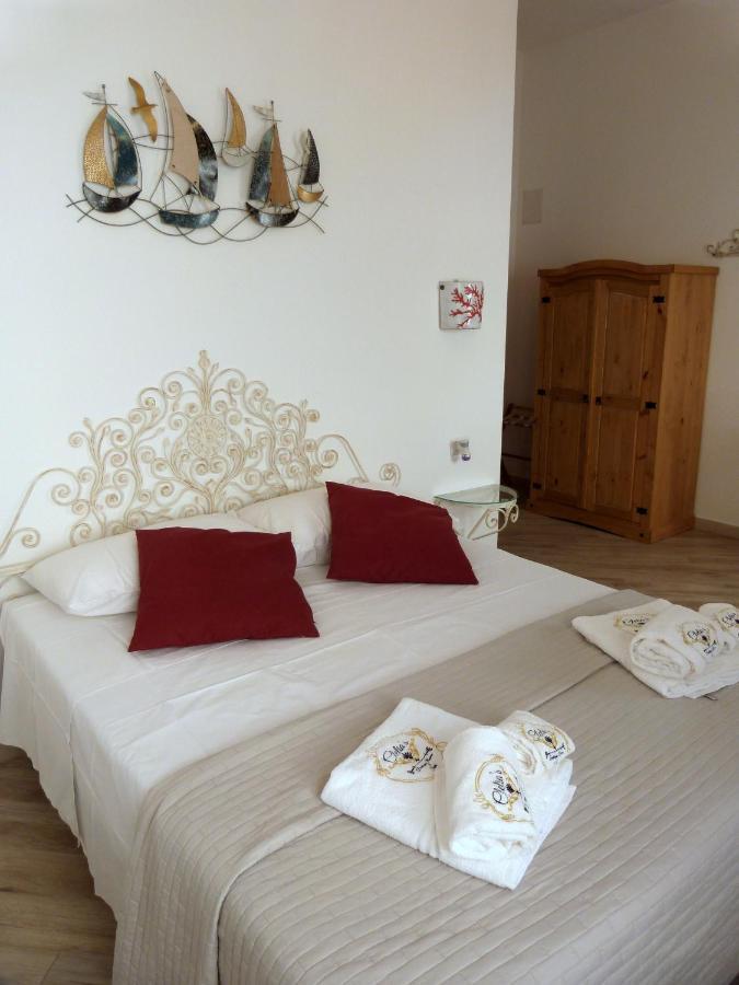 Clelia'S Boutique Rooms & Suites La Maddalena  Eksteriør billede