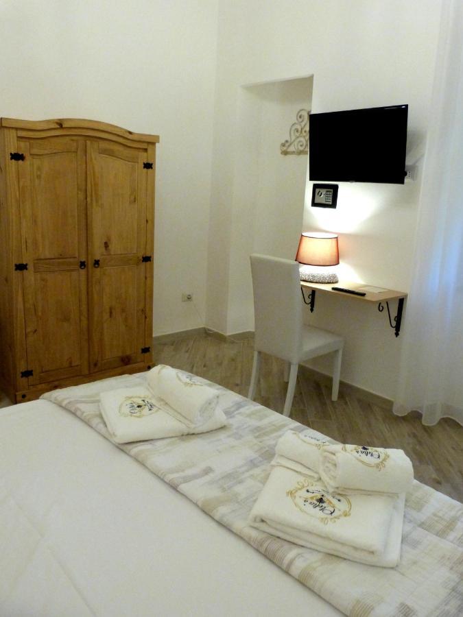 Clelia'S Boutique Rooms & Suites La Maddalena  Eksteriør billede